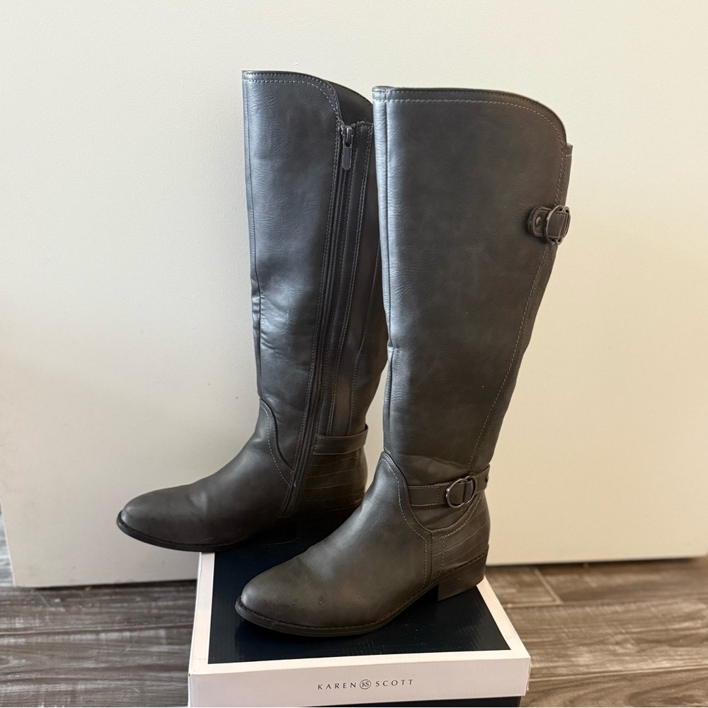Karen Scott Silver Knee-High Boots 7.5W, Wide Calf (tag cut off) - Picture 2 of 3